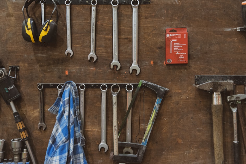Seasonal Handyman Tips